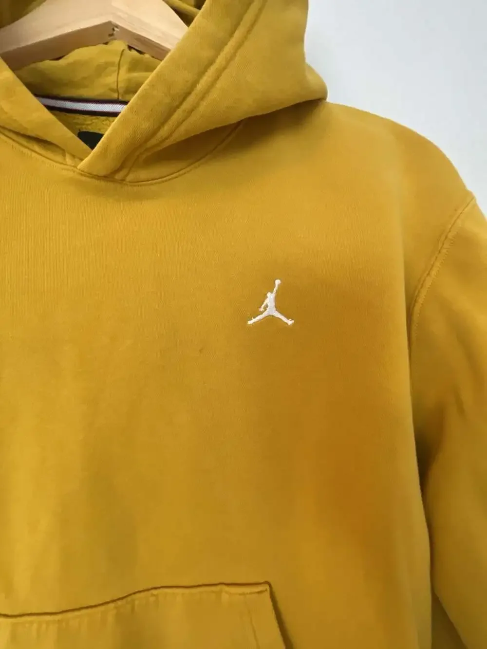Jordan Brooklyn Fleece Pullover Hoodie in Yellow Ochre Size M Street wear